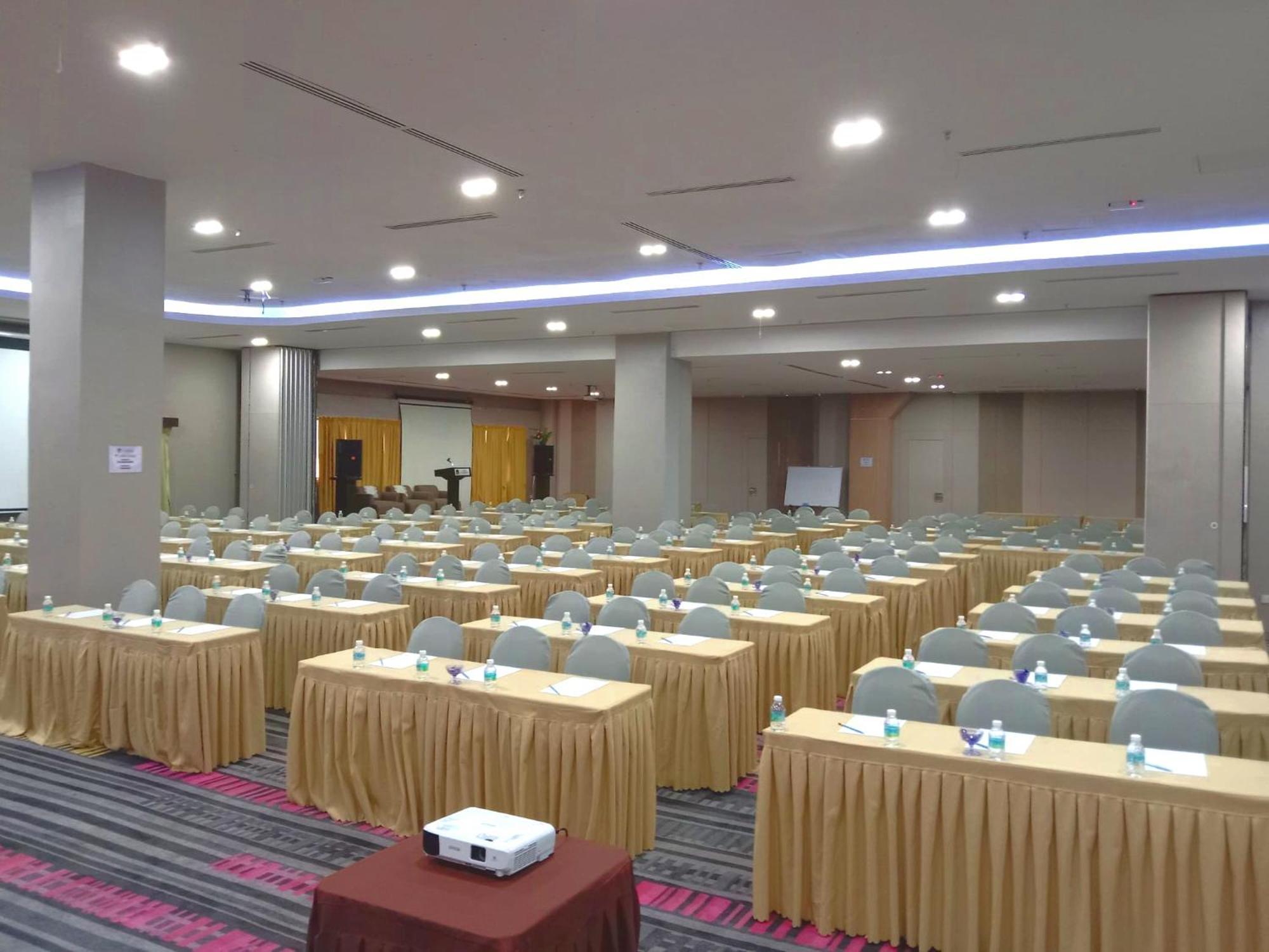 Hotel Langkasuka Langkawi Kuah Εξωτερικό φωτογραφία
