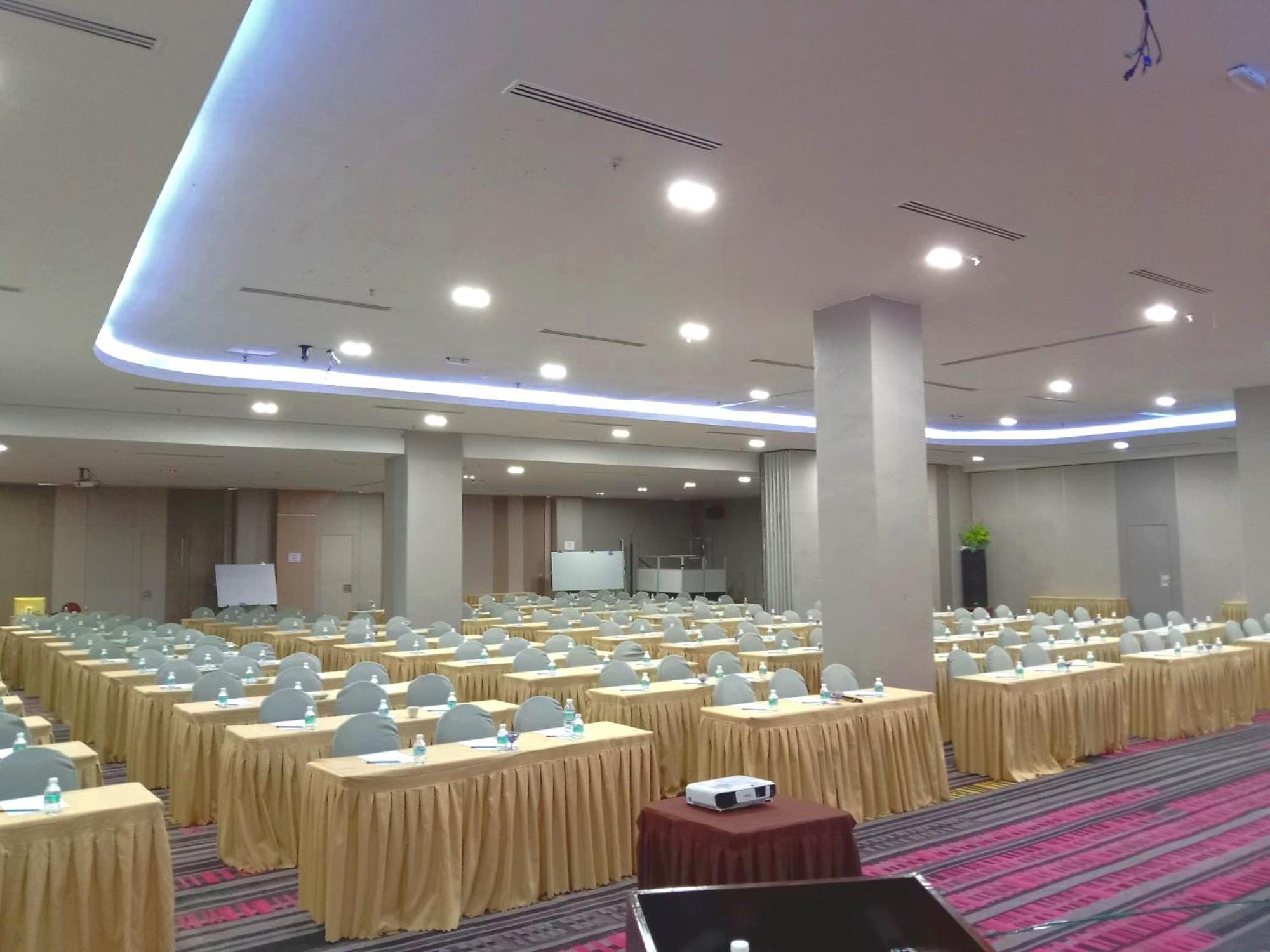 Hotel Langkasuka Langkawi Kuah Εξωτερικό φωτογραφία